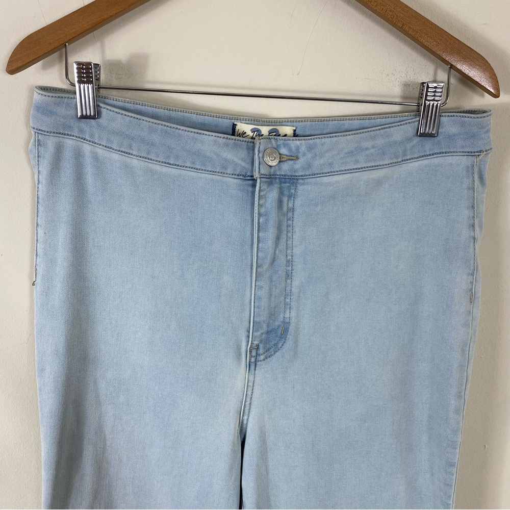 Free People Youthquake Cropped Flare Jeans in Bleach Out Light Wash - 32 - Picture 9 of 16